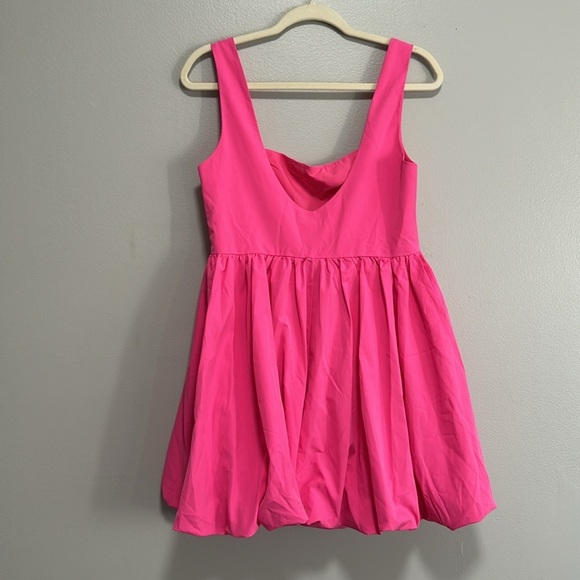 PrettyLittleThing Pink Sleeveless Sweetheart Sundress - Picture 4 of 4